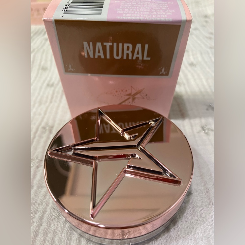 Magic Star Setting Powder / Natural tone .